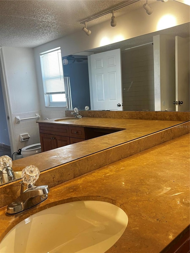 9820 Glen Moor Ln, Port Richey, FL 34668 - photo 6