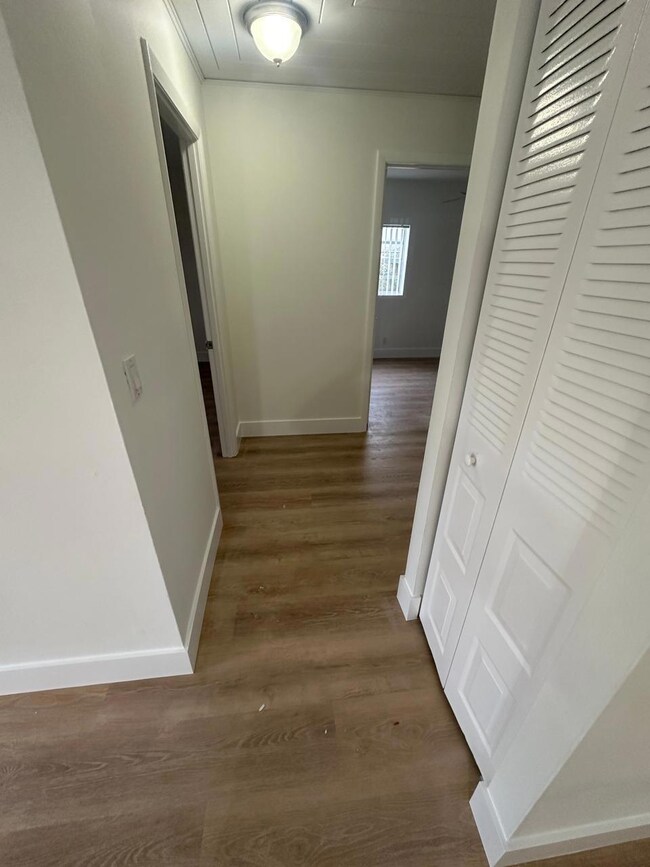 9618 Saddlebrook Dr, Boca Raton, FL 33496 - photo 6