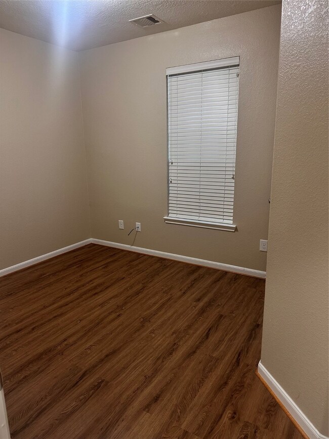 29735 Legends Green Dr, Spring, TX 77386 - photo 4