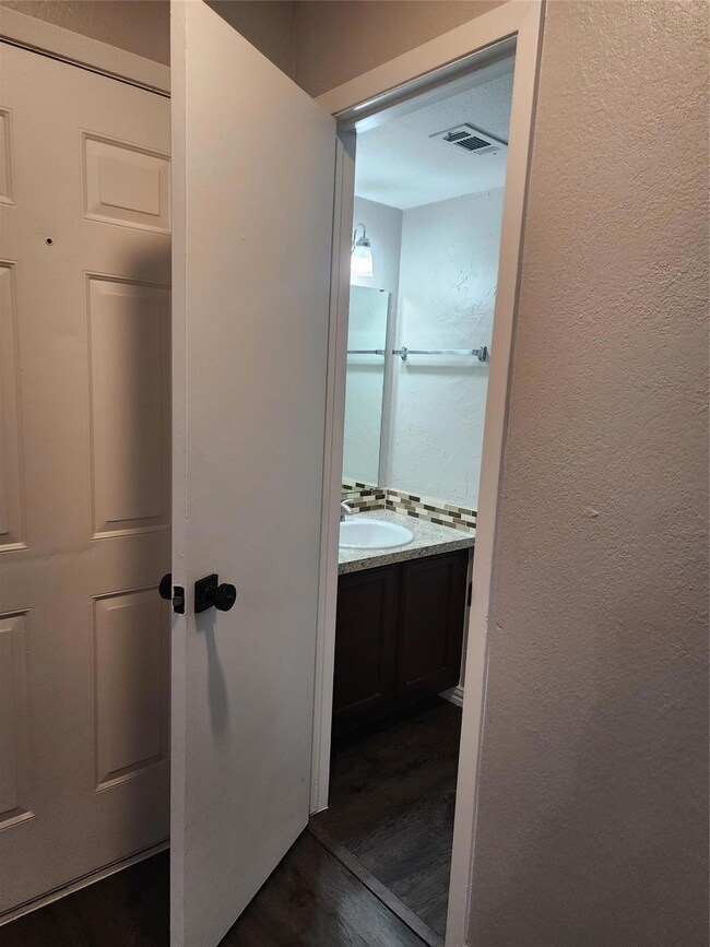1/2 bath on 1st floor