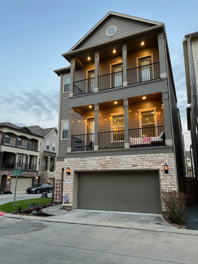 1766 Sierra Crest Dr, Houston, TX 77080 - photo 2