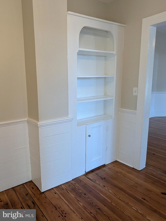 221 Mercer St unit 223, Hightstown, NJ 08520 - photo 4