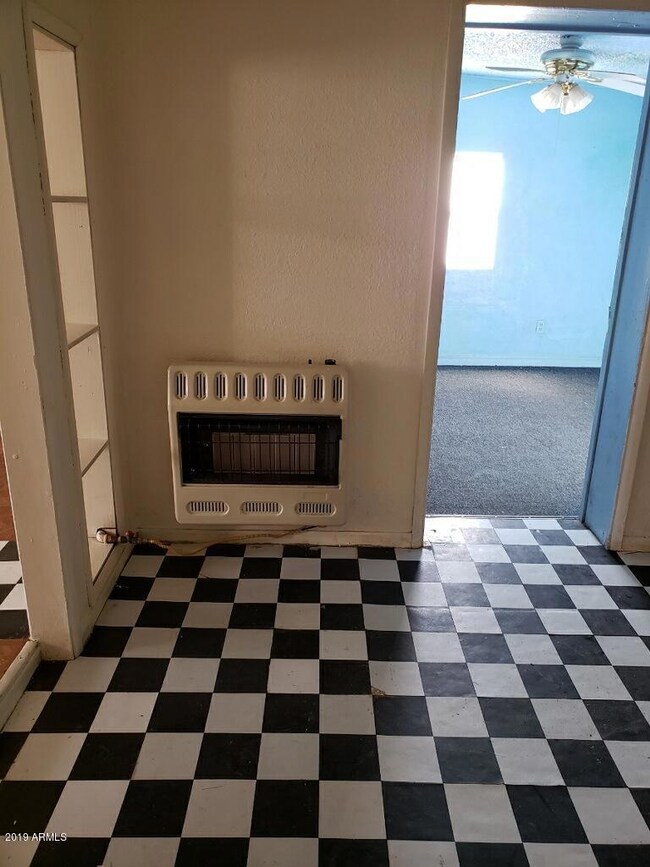 248 16th wall heater