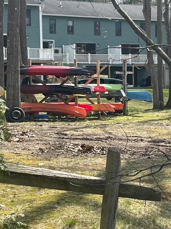 201 Piscassic St unit 201, Newmarket, NH 03857 - photo 5