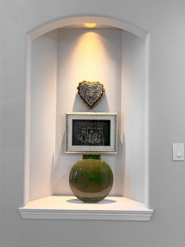 Art niche in the entry hall