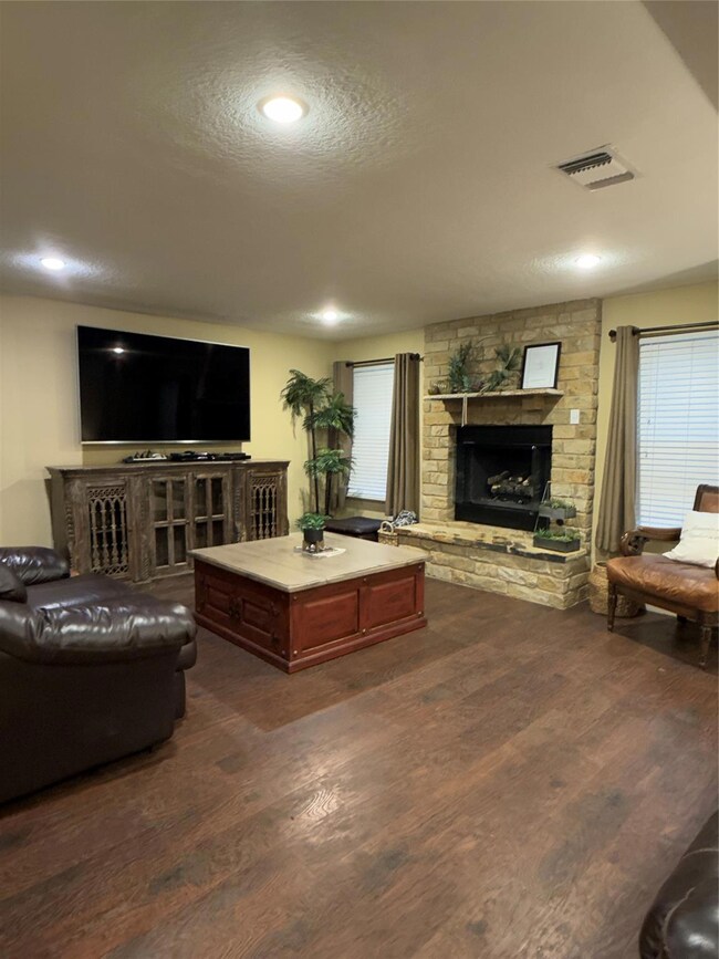 179 E El Camino Real, Weatherford, TX 76087 - photo 4