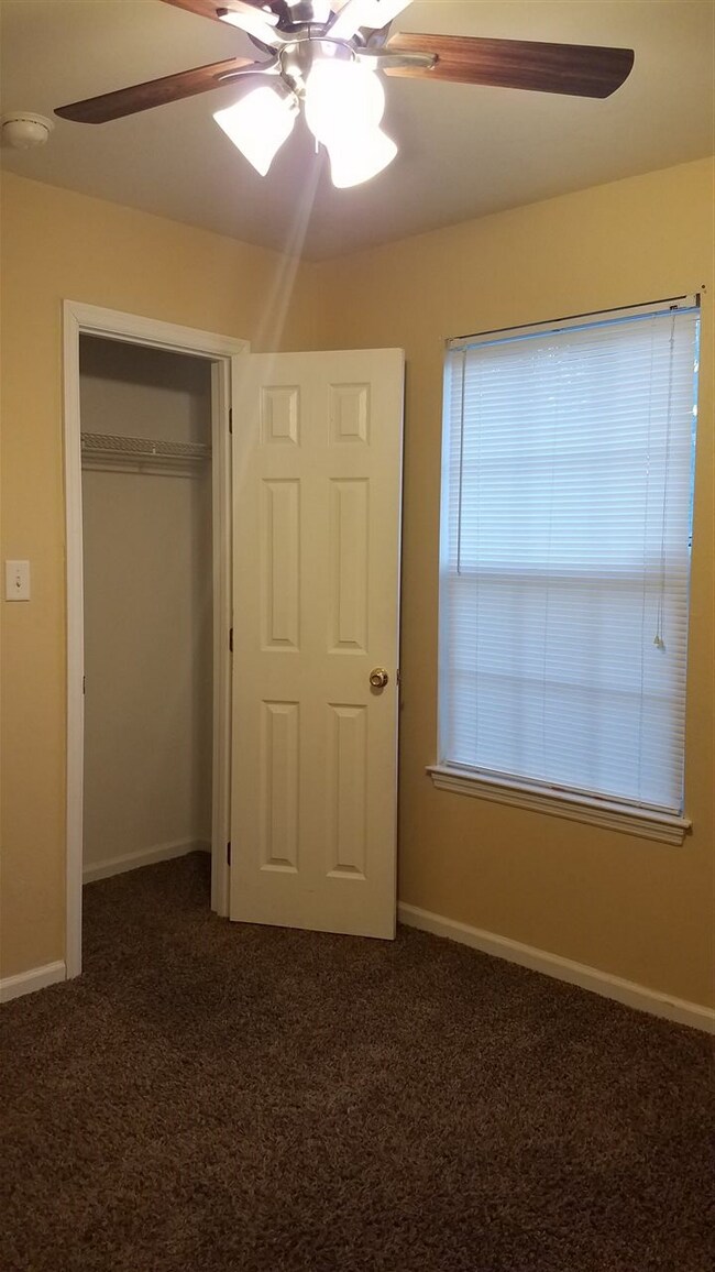 71 Eighth Ave, Crawfordville, FL 32327 - photo 7