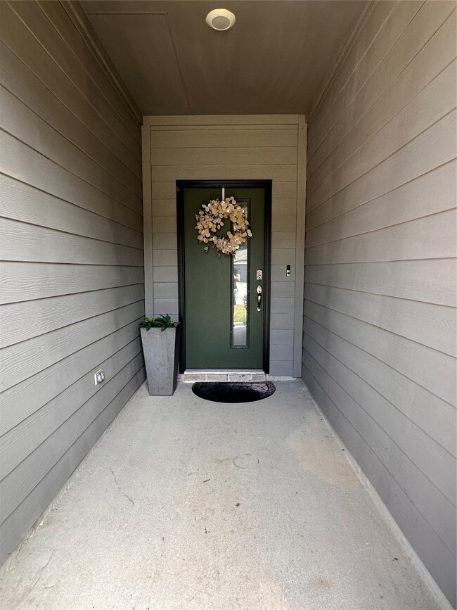 10417 Plateau Point Trail, Conroe, TX 77384 - photo 3