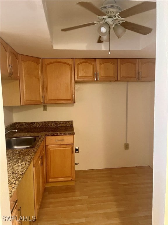 itchen features granite counters and wood cabinets
