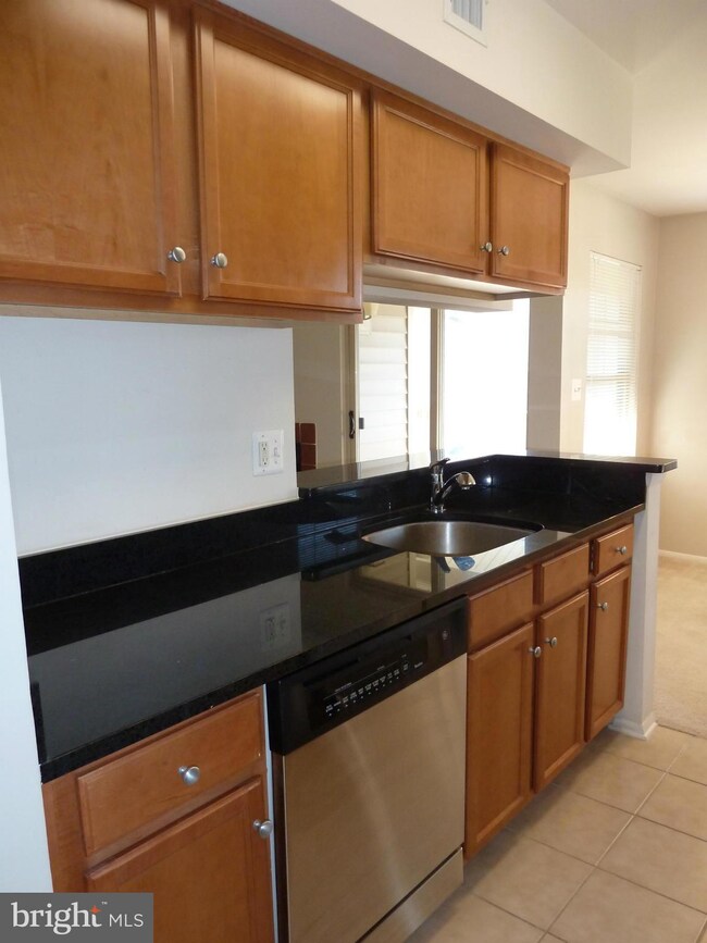 1723 Ascot Way unit C, Reston, VA 20190 - photo 7