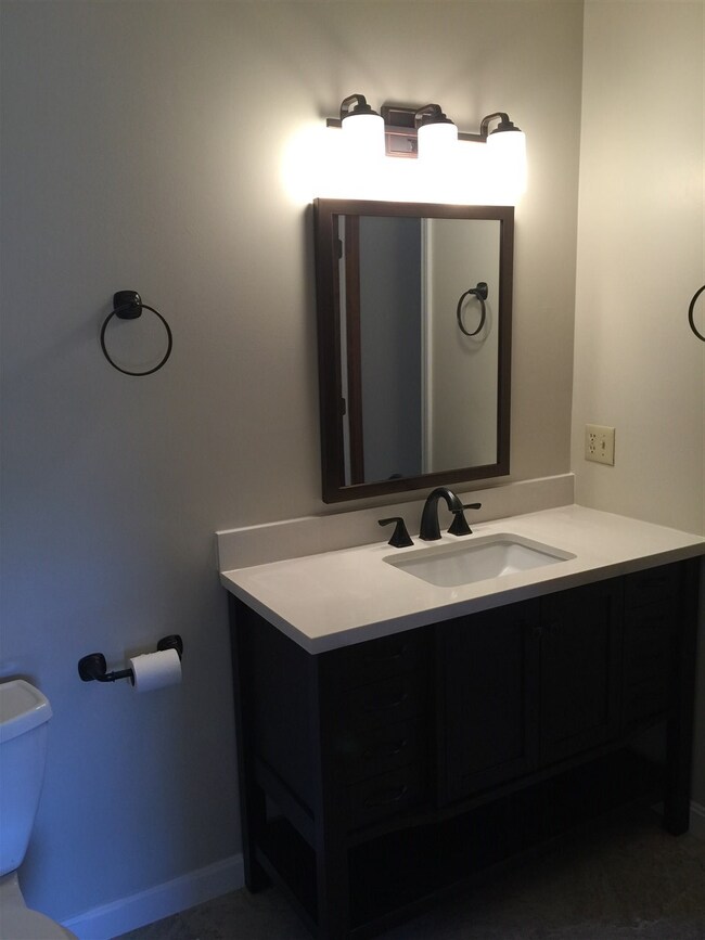 477 N River Rd unit 8, Milford, NH 03055 - photo 4