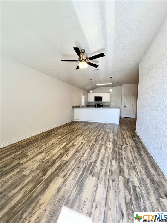 301 Dolphin Dr, Temple, TX 76501 - photo 2