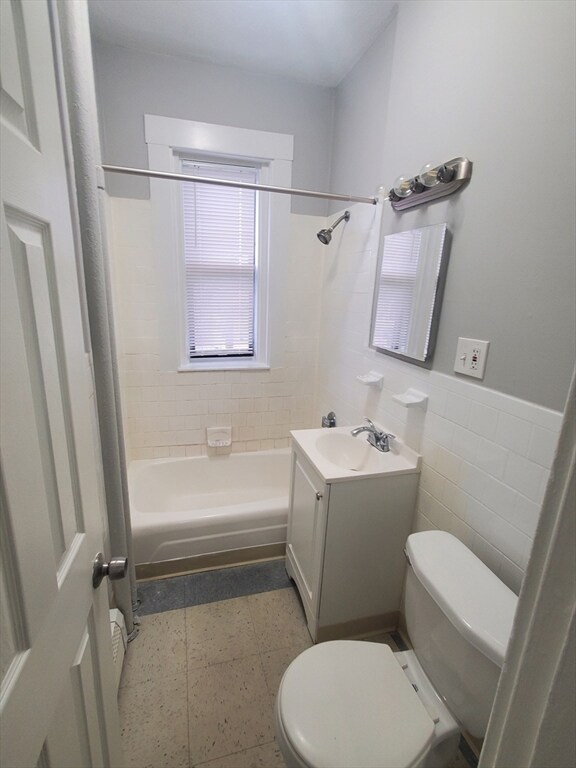 72 Walnut Park unit 9, Roxbury, MA 02119 - photo 7