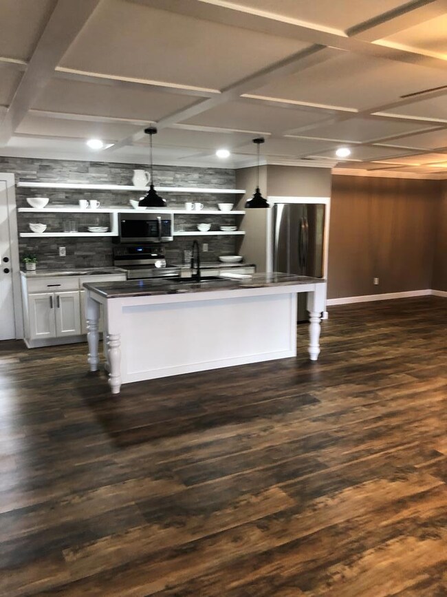 413 W 7th St, Vidalia, GA 30474 - photo 4