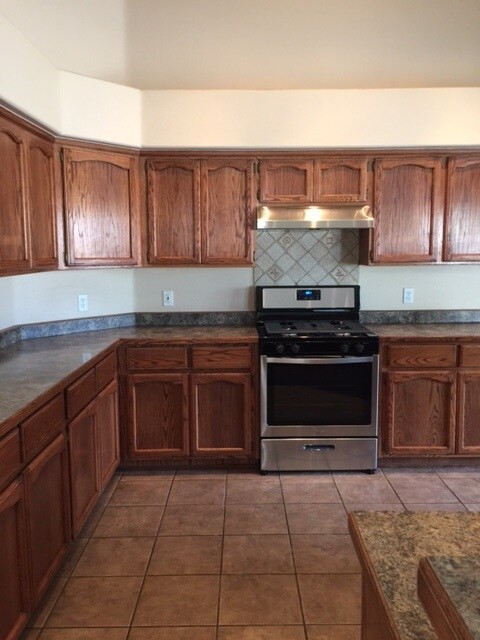 1884 S 37th Dr, Yuma, AZ 85364 - photo 3