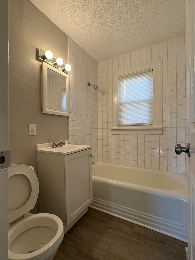 238 N Fairmont Ave, Kankakee, IL 60901 - photo 7