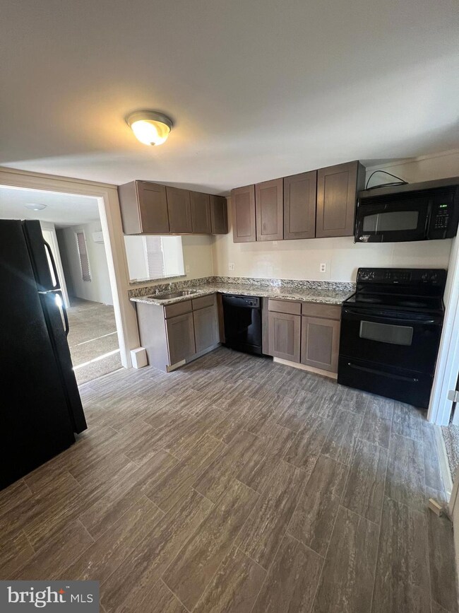 16433 Justin Ct, King George, VA 22485 - photo 2