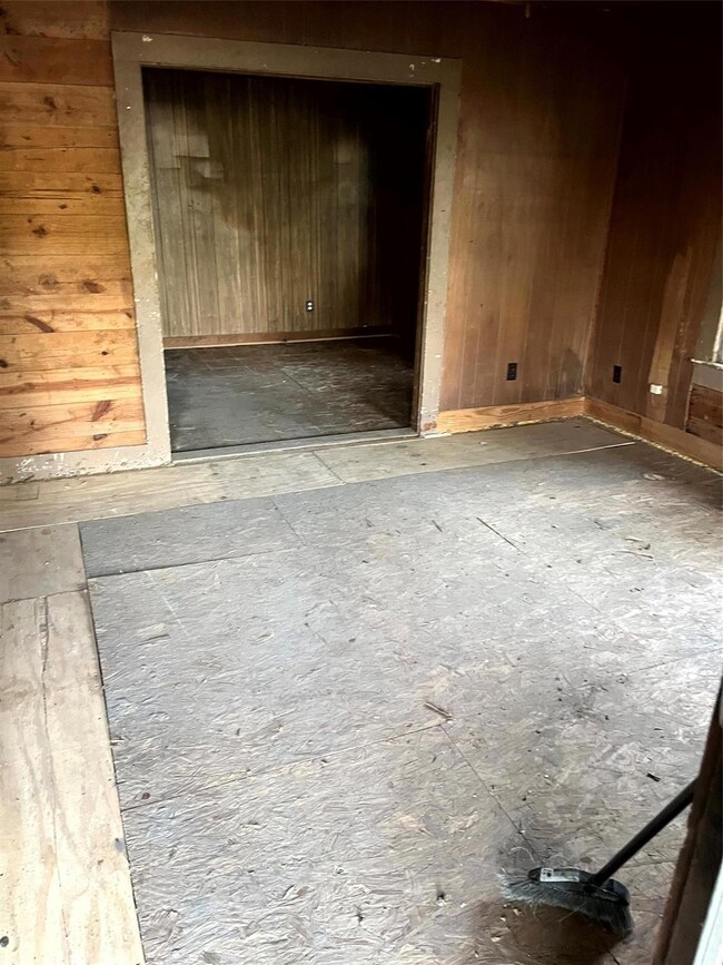 1717 N Main St, Bonham, TX 75418 - photo 3