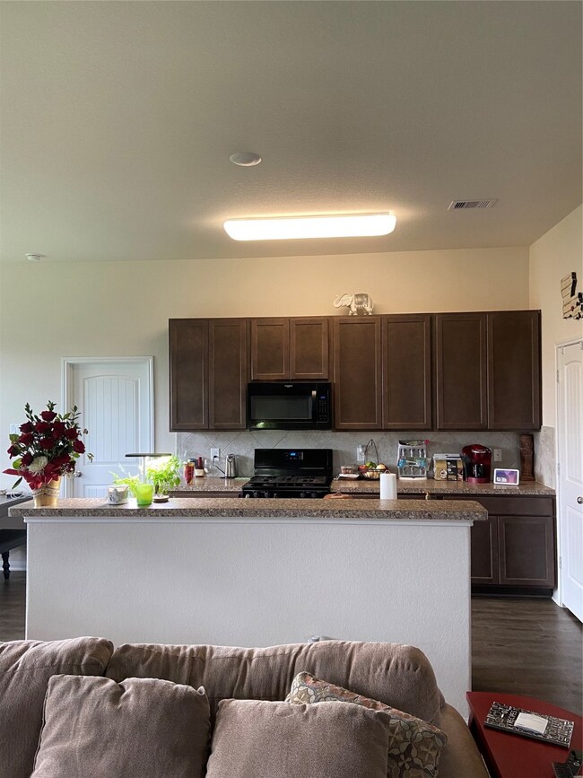 7439 Wheatley Gardens Dr, Houston, TX 77016 - photo 6