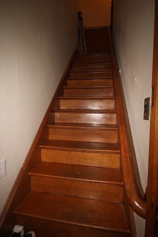 104 Saint James Ave unit 2, Holyoke, MA 01040 - photo 6