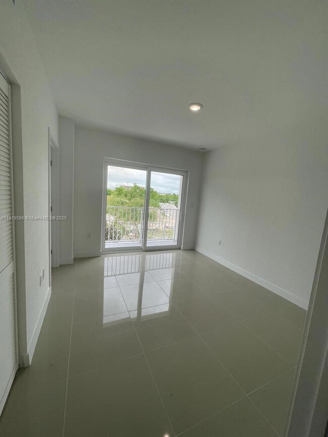 25600 SW 143rd Path, Homestead, FL 33032 - photo 6