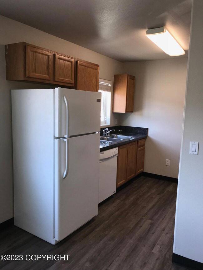 2651 E Quiet Cir unit C7, Wasilla, AK 99654 - photo 4