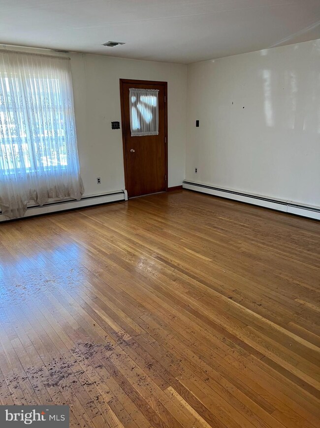 4803A Shepard St, Brookhaven, PA 19015 - photo 7