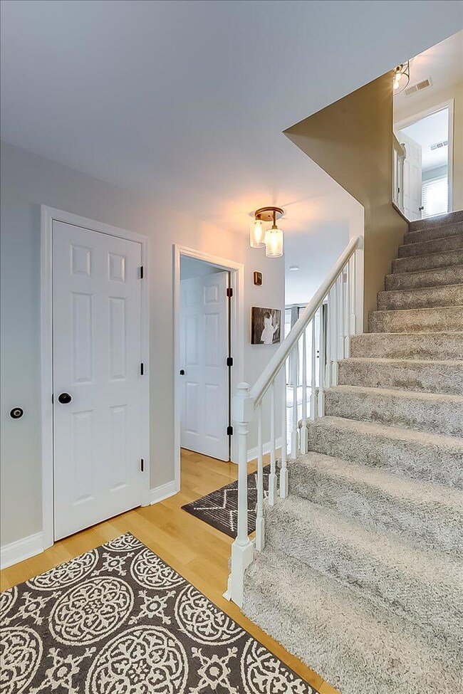 225 Farmbrook Cir, Frankfort, KY 40601 - photo 7