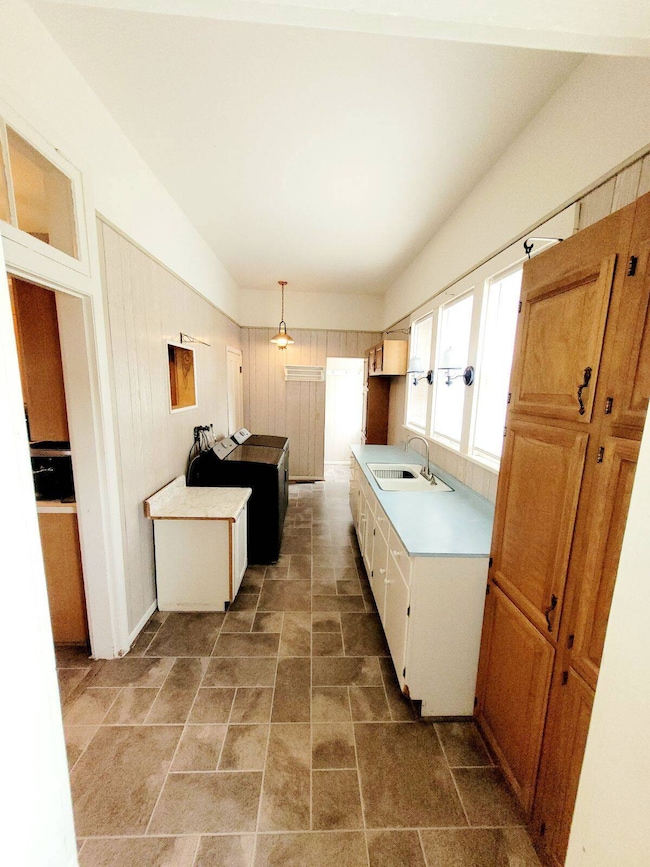 103 W 1st Ave, La Harpe, IL 61450 - photo 7