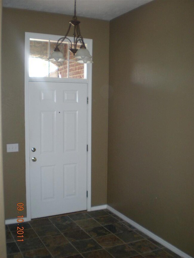 820 S Cobble Creek Blvd, Nixa, MO 65714 - photo 3