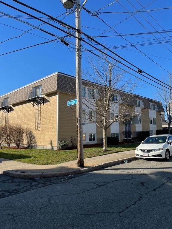 905 Locust St unit 2, Fall River, MA 02720 - photo 2