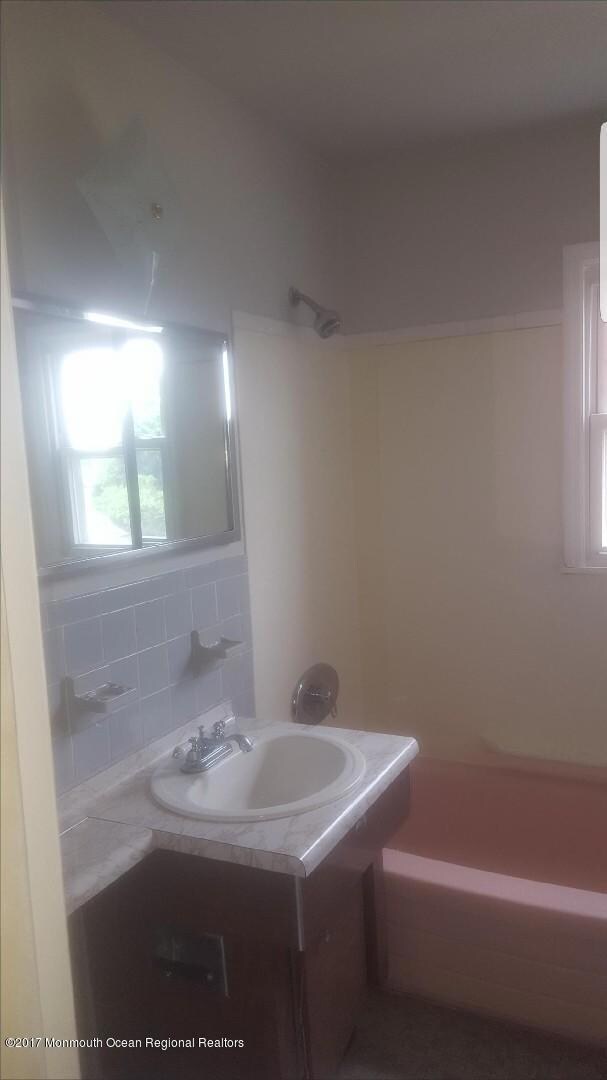 BRISMAN_7747_P05_51940