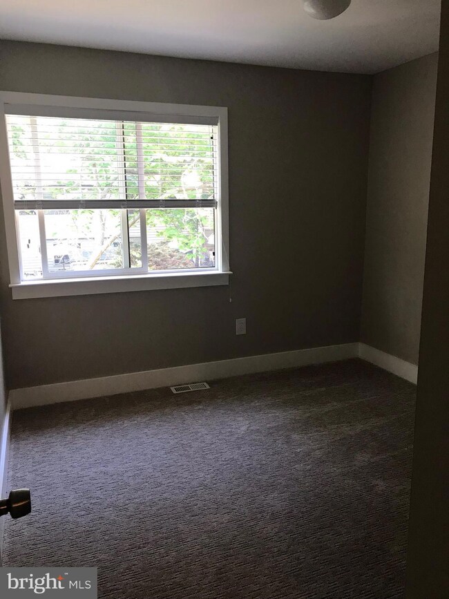 1074 Cedar Ridge Ct, Annapolis, MD 21403 - photo 4