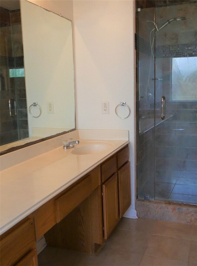 7251 Caracara Dr, Houston, TX 77040 - photo 7