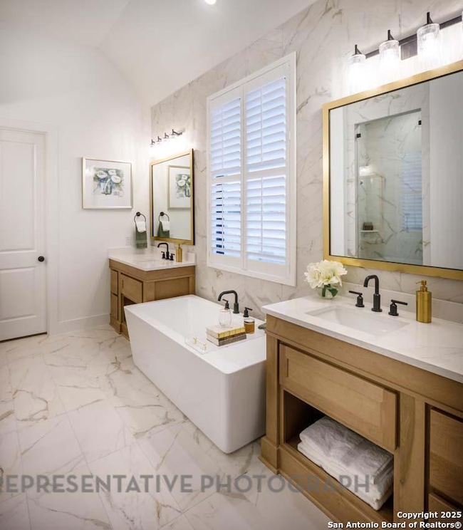 338 Dulce Vista, Boerne, TX 78006 - photo 6