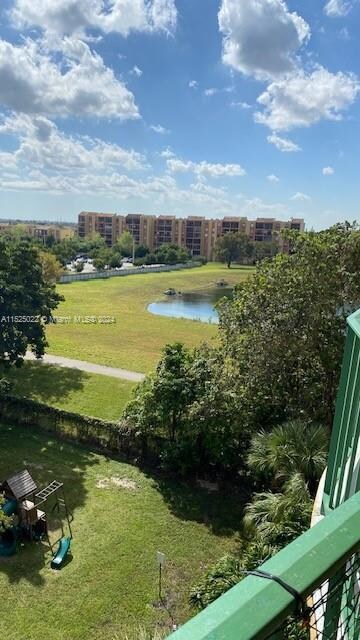 9360 Fontainebleau Blvd unit 611, Miami, FL 33172 - photo 3