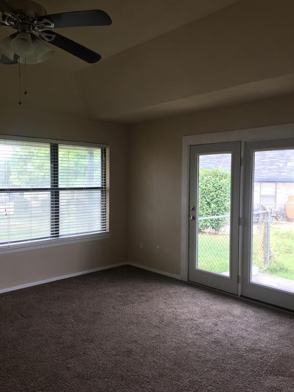 502 Valleyridge Ct unit A, Decatur, TX 76234 - photo 6