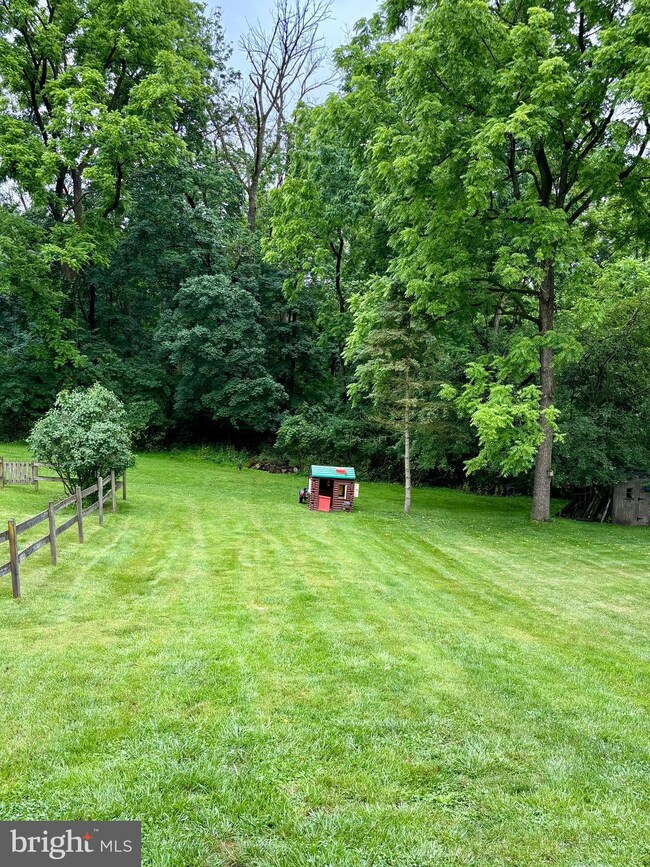 3368 Oley Turnpike Rd, Reading, PA 19606 - photo 7