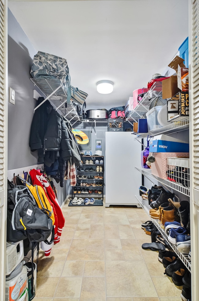 21 Marvin Gardens Ave, Hebron, IN 46341 - photo 4