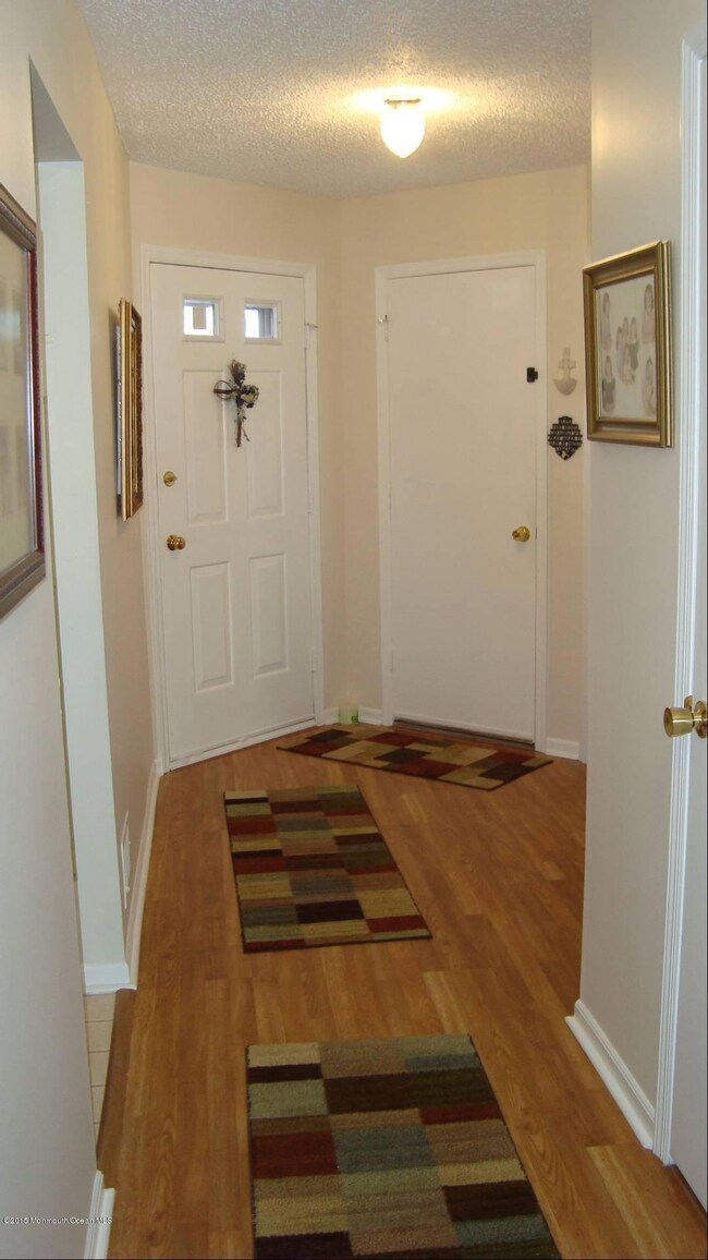 Hall foyer 1.jpg