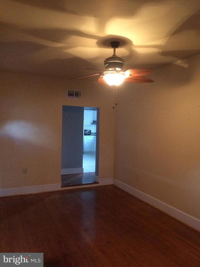413 N East St unit 2, Culpeper, VA 22701 - photo 2