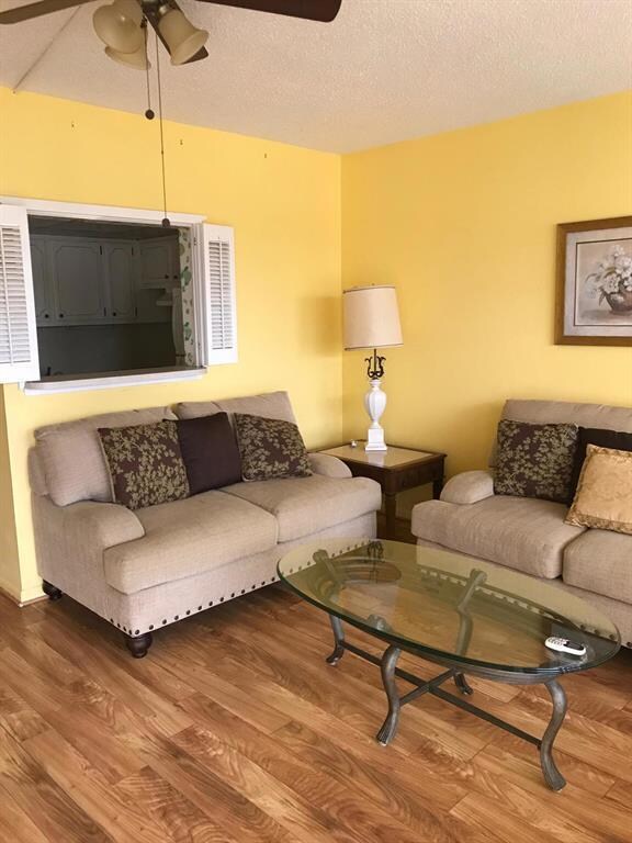 WALTHAM F LIVING ROOM