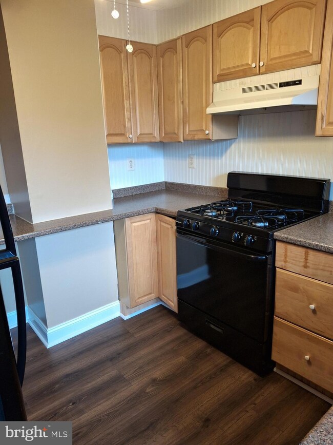 4 Pacific Ave, Collingswood, NJ 08108 - photo 6