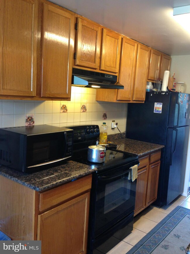 5772 Village Green Dr unit 10, Alexandria, VA 22309 - photo 6