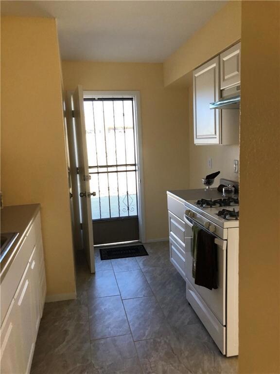 11401 Jack Cupit Ln, El Paso, TX 79936 - photo 6