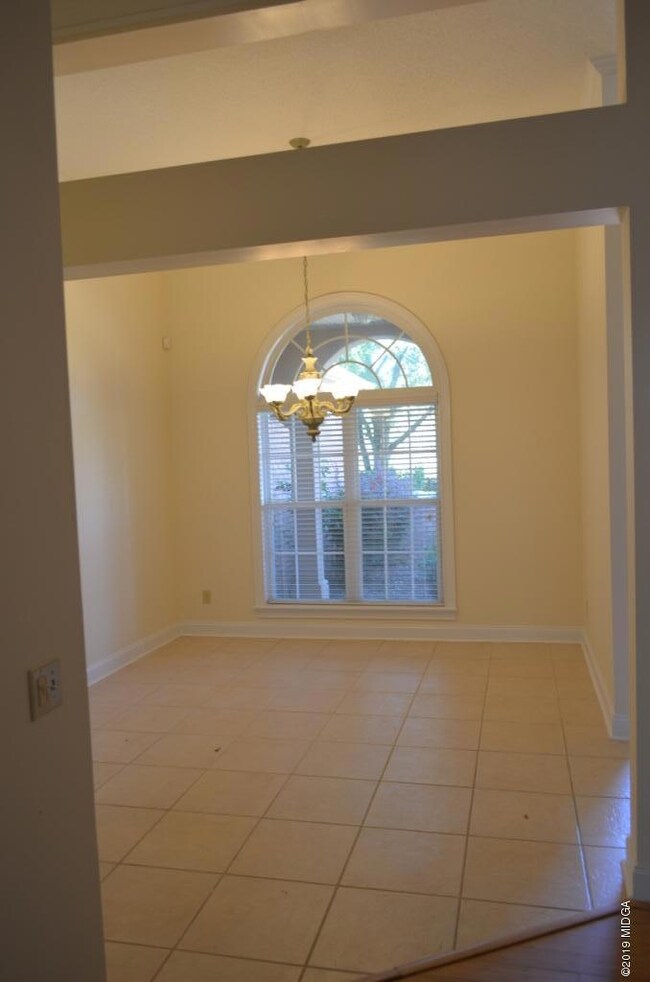 522SouthlandTrldiningRm