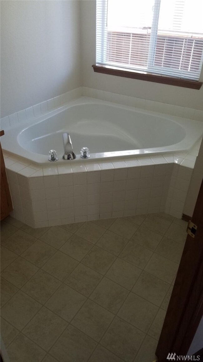 25510 160th Place SE, Covington, WA 98042 - photo 5