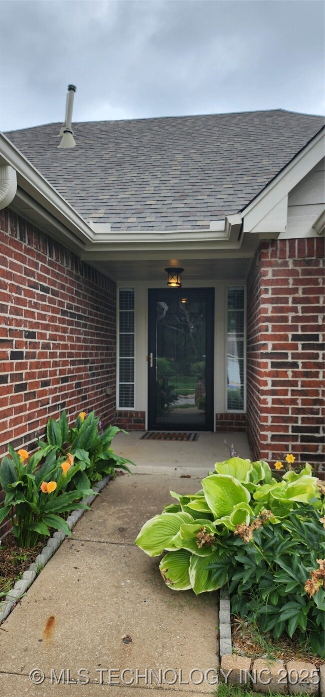 1104 W San Antonio St, Broken Arrow, OK 74012 - photo 3