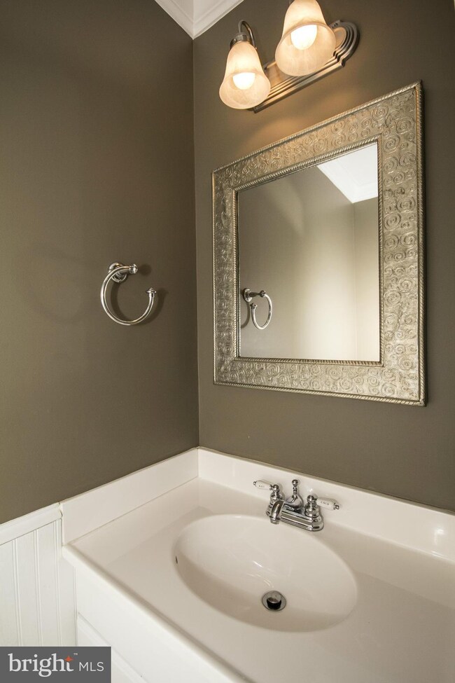 23 Hunting Horn Cir, Reisterstown, MD 21136 - photo 7