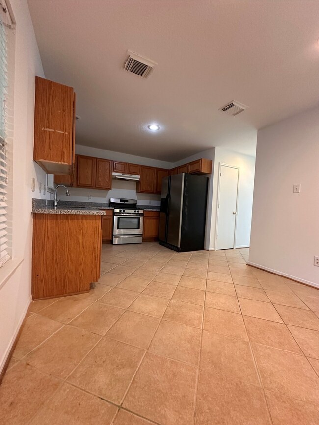 7930 Fall Glen Dr, Houston, TX 77040 - photo 7